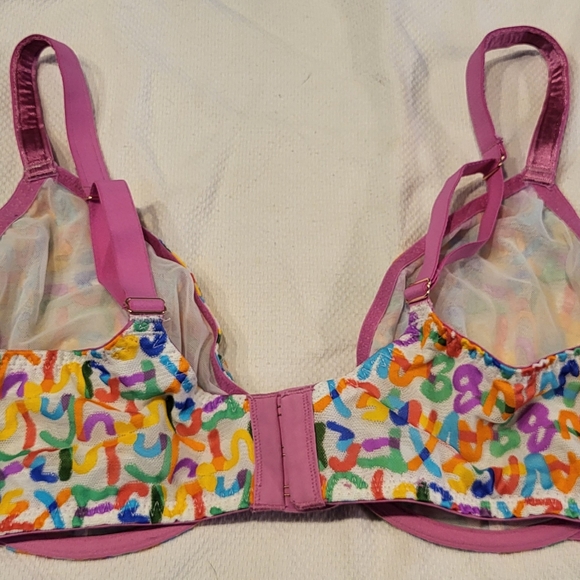 Savage X Fenty Grafiti Bra - Picture 4 of 8